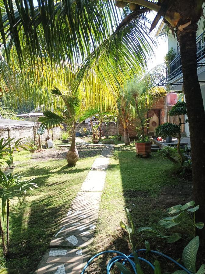 Merendeng Hostel Kuta Kuta  외부 사진